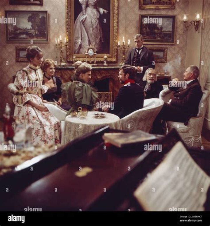 Almut Berg Net Worth