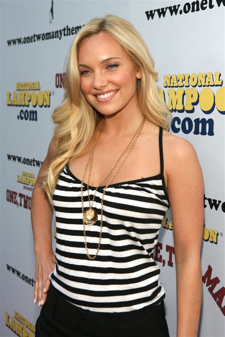 Ashley Hartman Net Worth