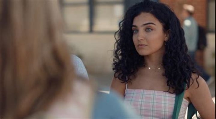 Brooke Maroon Net Worth