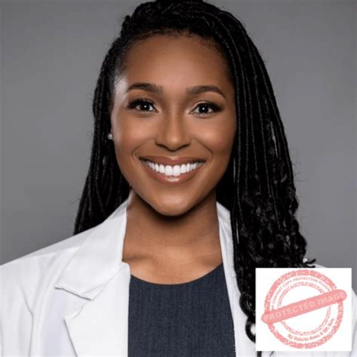 Dr. Ebonie Vincent