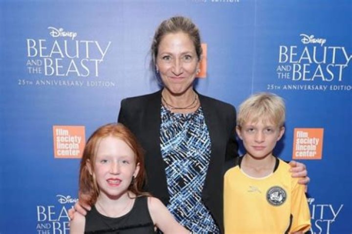 Edie Falco Kids | Macy And Anderson Falco, Who Is Her Husband?