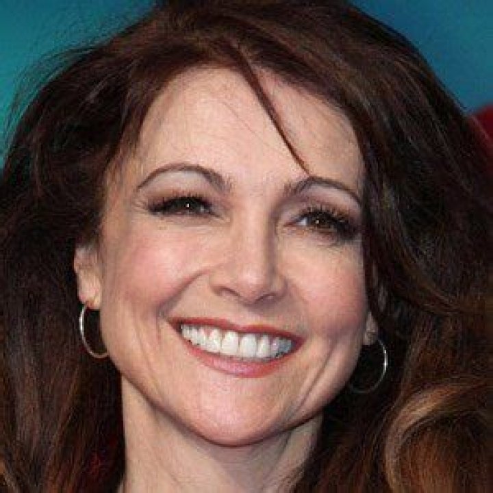 Emma Samms Net Worth 2024