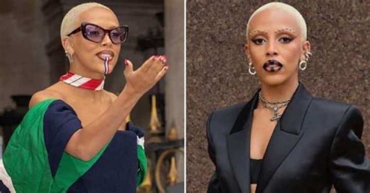 Hilarious Reactions Trail Doja Cat’s Blue and White Makeup for Paris Fashion Week 2022