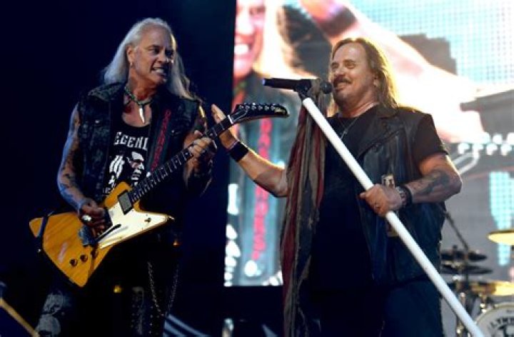 Johnny Van Zant Net Worth – How Much is Zant Worth?