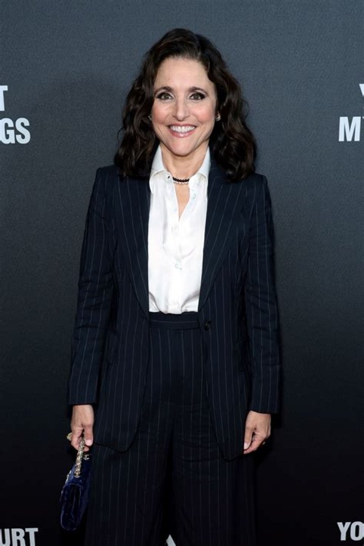 Julia Quinn Net Worth – How Much Is Julia Quinn Worth?