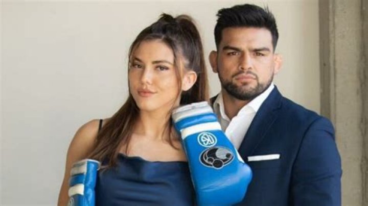 Kelvin Gastelum- Bio, Height, Net Worth, Girlfriend