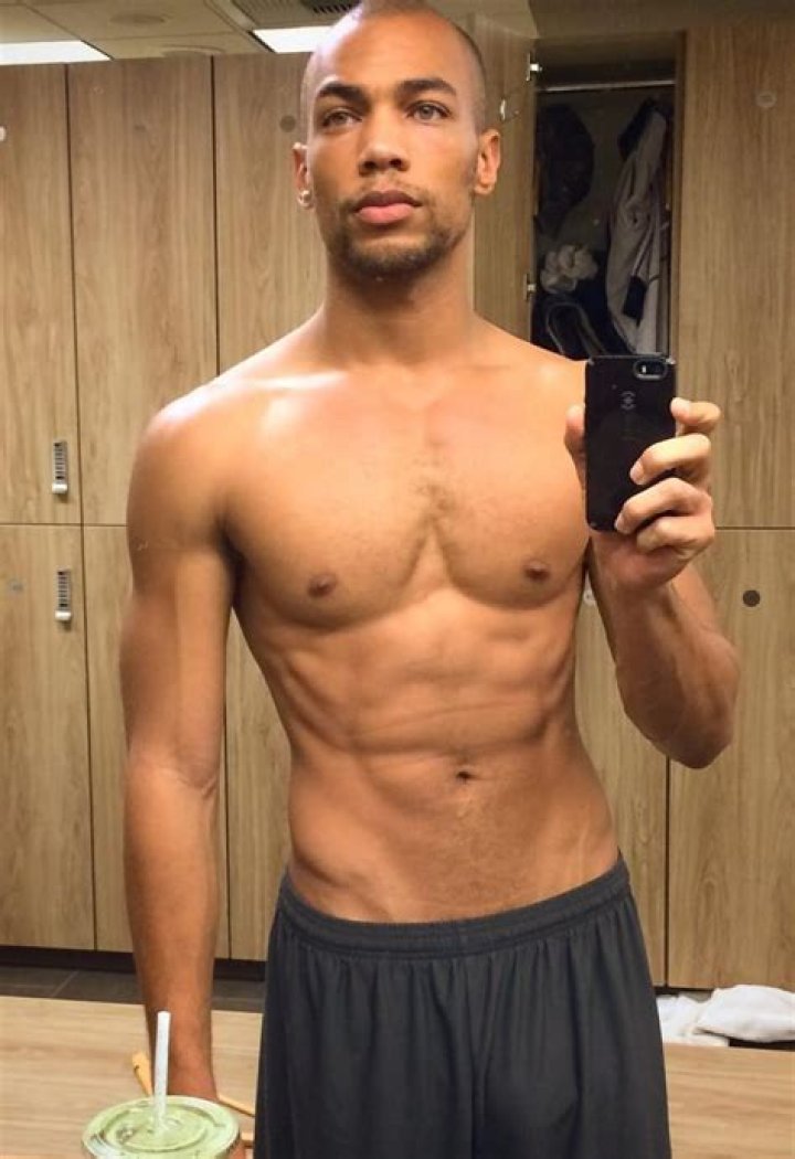Kendrick Sampson