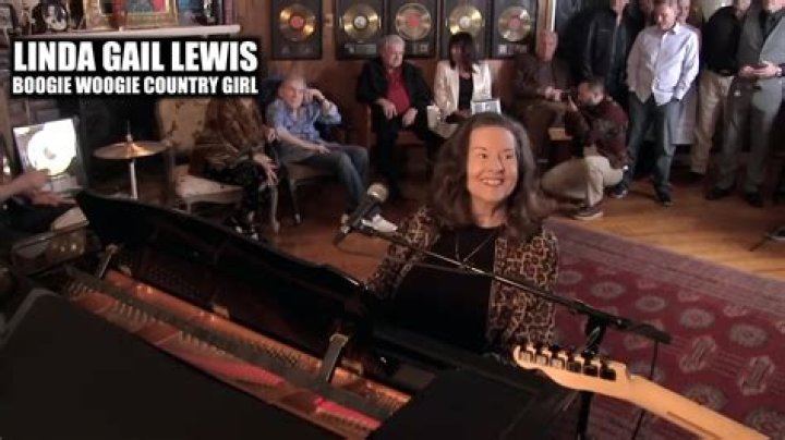 Linda Gail Lewis