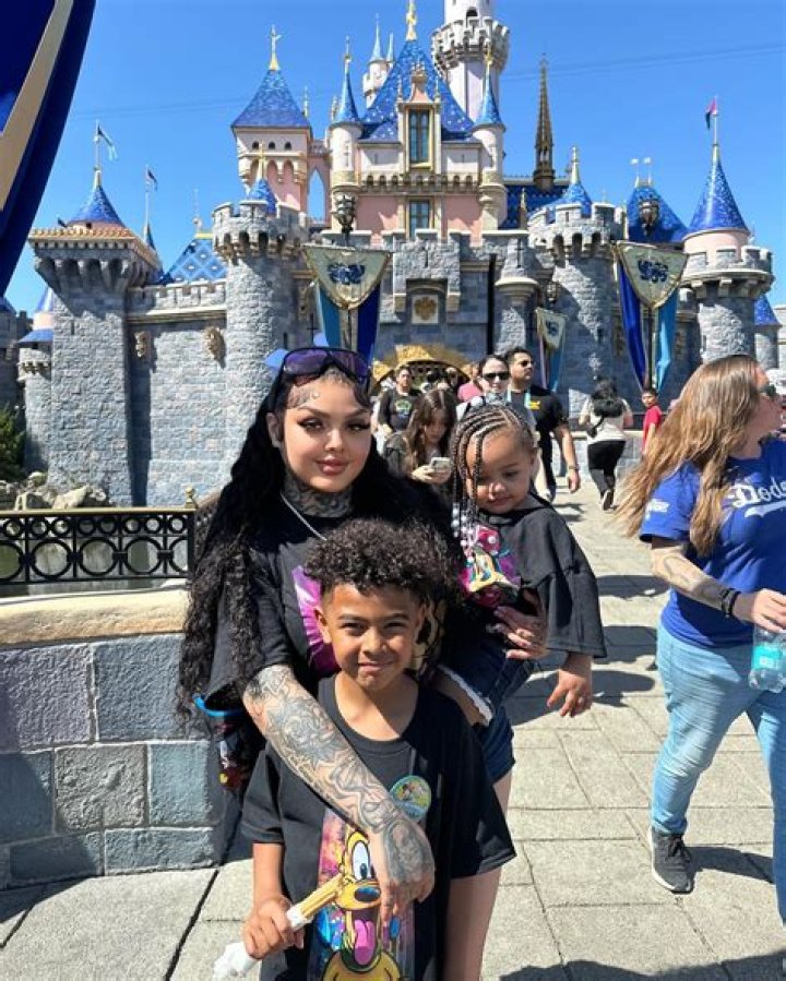 Malia Alexis Net Worth