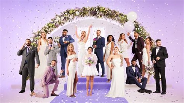 Mark Reveals Some Harsh Truths About Lindsey at the 'Married at First Sight' Season 14 Reunion (EXCLUSIVE CLIP)