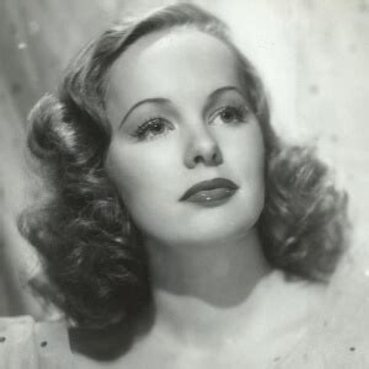 Peggy Cummins Net Worth