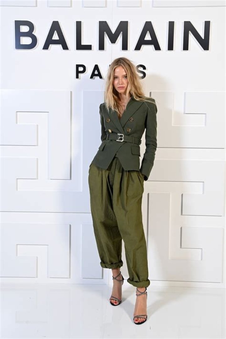 Sasha Luss Net Worth