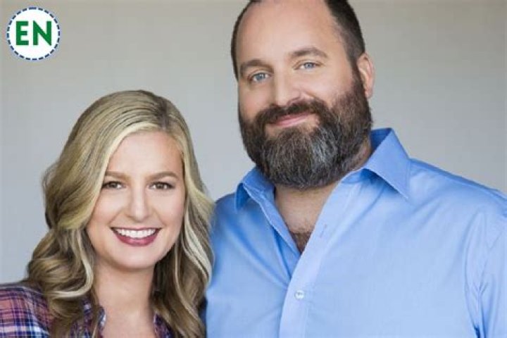 Tom Segura Bio, Wiki, Age, Height, Parents, Wife, Podcast, Dunk, Comedy, and Net Worth