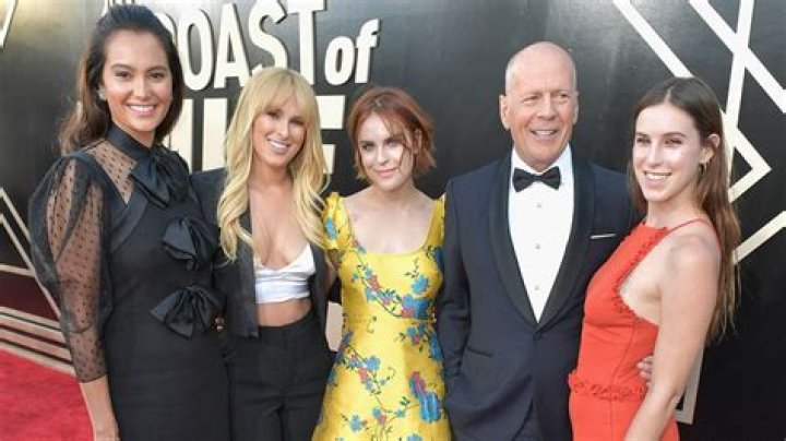 Ty Burrell IMDB, Bio, Wiki, Age, Wife, Daughters, Movies, and Net Worth