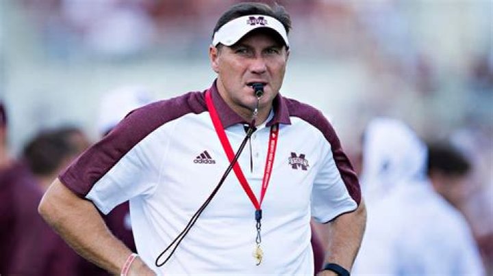 Zach Arnett Steadied Mississippi State's Ship in Dark Times